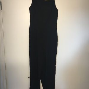 Old Navy black wide legged jumpsuit